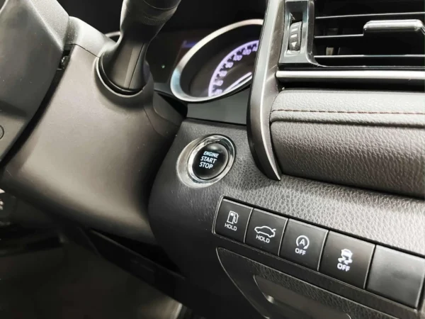 TOYOTA CAMRY 2.0 G