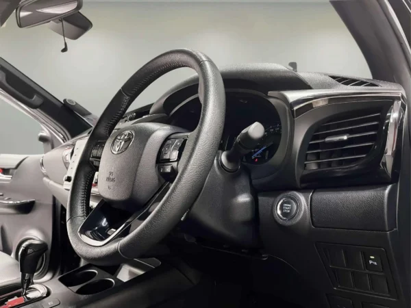 TOYOTA HILUX REVO 2.4 ROCCO PRERUNNER