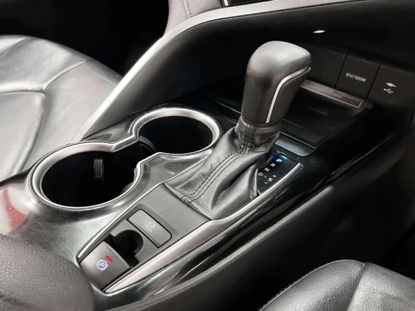 TOYOTA CAMRY 2.0 G