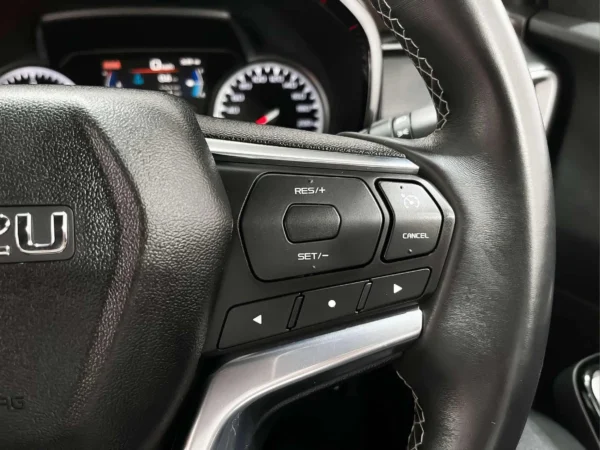 ISUZU D-MAX 3.0 M VCROSS 4WD