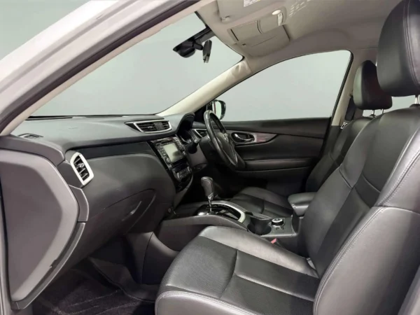 NISSAN X-TRAIL 2.0 V HYBRID 4WD