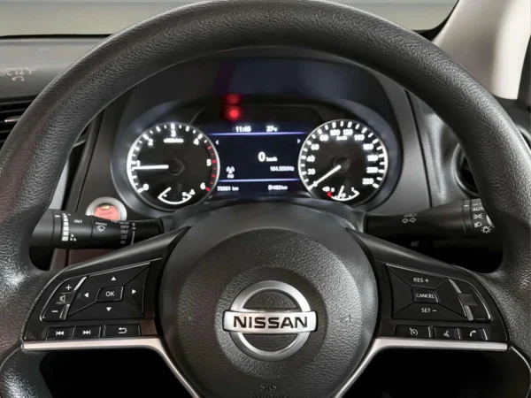 NISSAN NAVARA 2.3 E BLACK EDITION CALIBRE-13