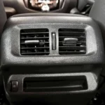 NISSAN NAVARA 2.3 E BLACK EDITION CALIBRE-17