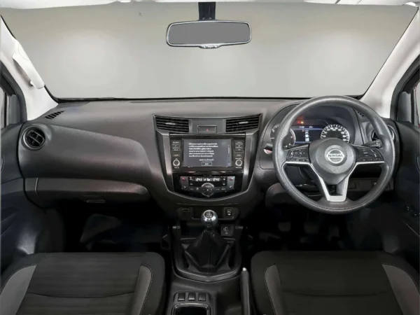 NISSAN NAVARA 2.3 E BLACK EDITION CALIBRE-7