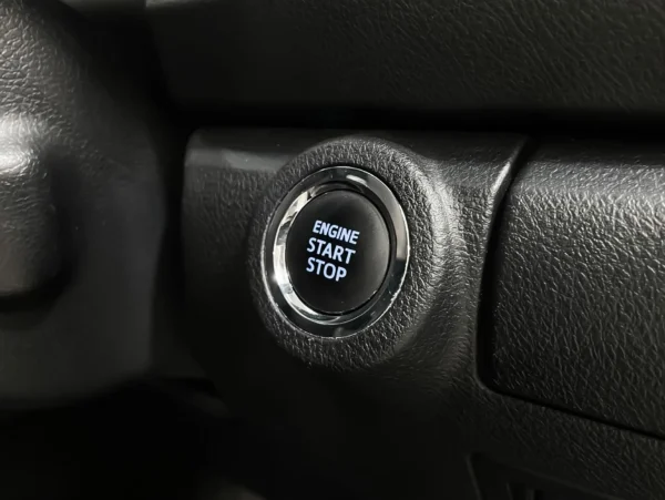 TOYOTA FORTUNER 2.4 LEGENDER-18