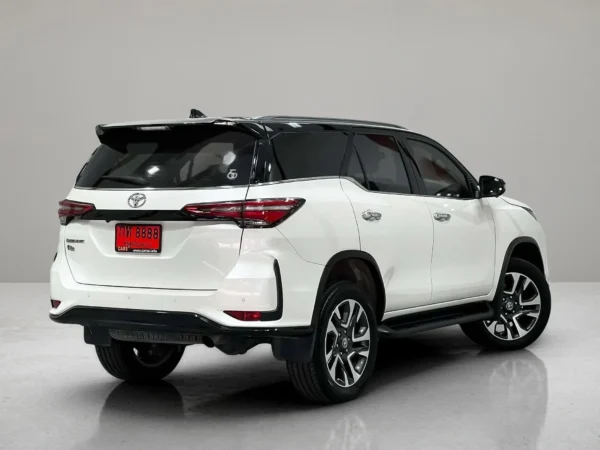 TOYOTA FORTUNER 2.4 LEGENDER-3